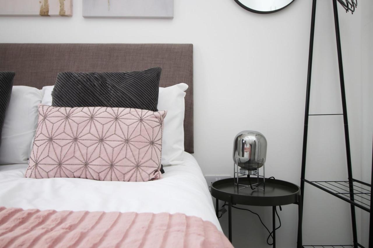 Beachview By Mia Living Close To Beach, Free Parking, Modern 2 Bedroom Apartment Barry Exteriör bild