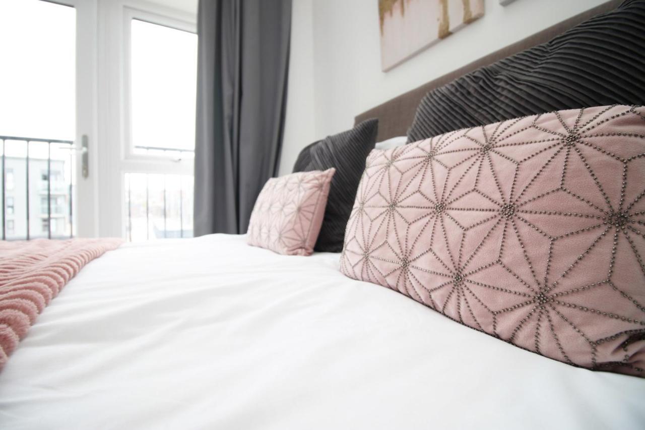 Beachview By Mia Living Close To Beach, Free Parking, Modern 2 Bedroom Apartment Barry Exteriör bild